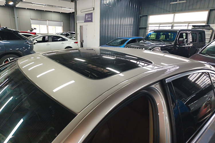 宝马5系 2018款 525Li 豪华套装车身外观57