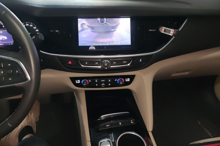 别克 君威 2020款 552T 精英型局部细节16