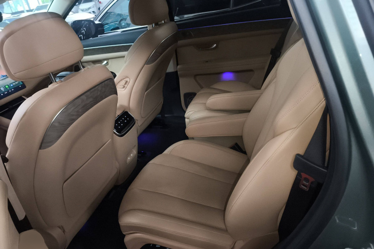 鸿蒙智行 问界M7 2022款 1.5T 后驱舒适版中控内饰7004