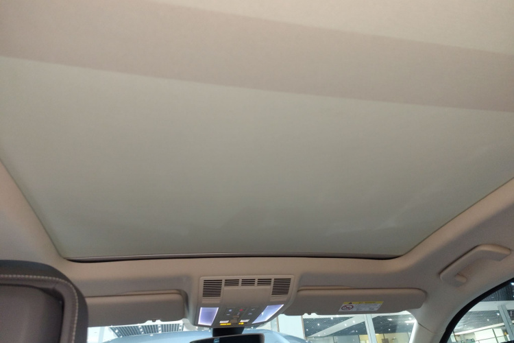 大众 途锐 2021款 3.0TSI 锐享版 经典运动套装中控内饰22