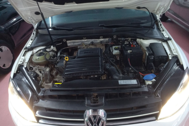 大众 高尔夫 2015款 1.6L 自动时尚型机舱底盘24