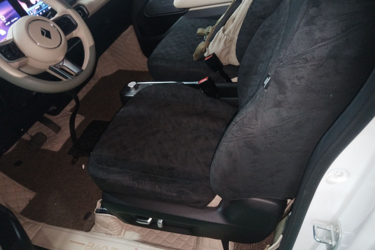 宝骏悦也 2023款 智尊版局部细节19