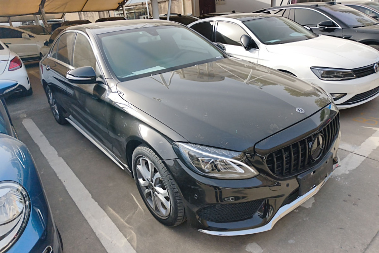 奔驰C级 2018款 C 180 L 时尚型运动版车身外观3