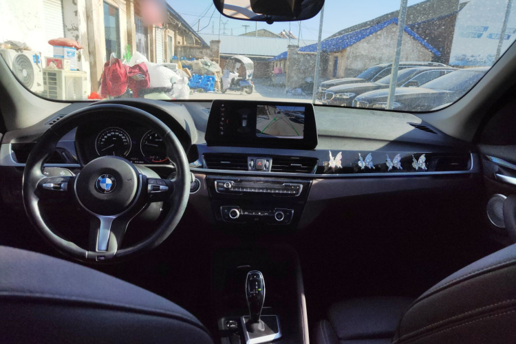 宝马X1 2022款 sDrive25Li 领先型中控内饰12