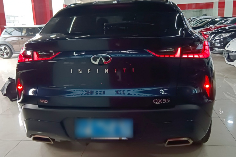 英菲尼迪QX55 2022款 2.0T 四驱耀享版车身外观6