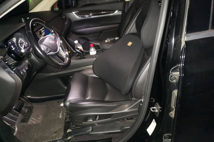 凯迪拉克XT5 2018款 25T 豪华型中控内饰19