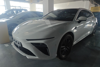 哪吒汽车 哪吒S猎装 2024款 增程300 标准版