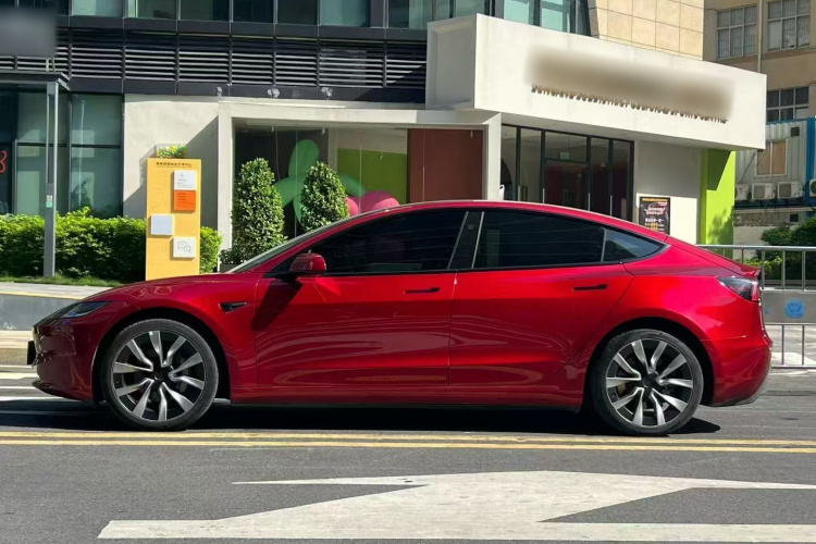 特斯拉 Model 3 2023款 后轮驱动版车身外观6001