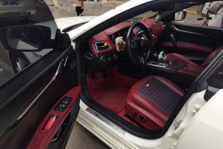 玛莎拉蒂 Ghibli 2014款 3.0T 标准版中控内饰20