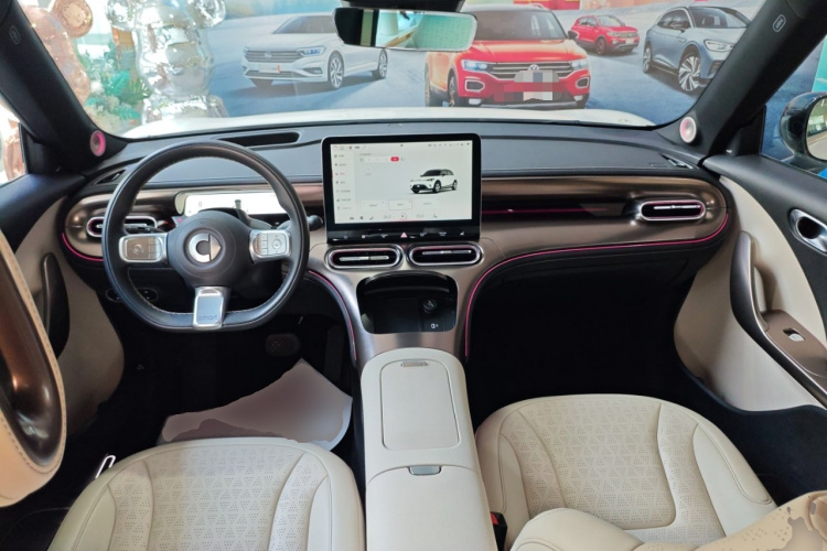 smart精灵#1 2024款 灵动豪华版中控内饰7002