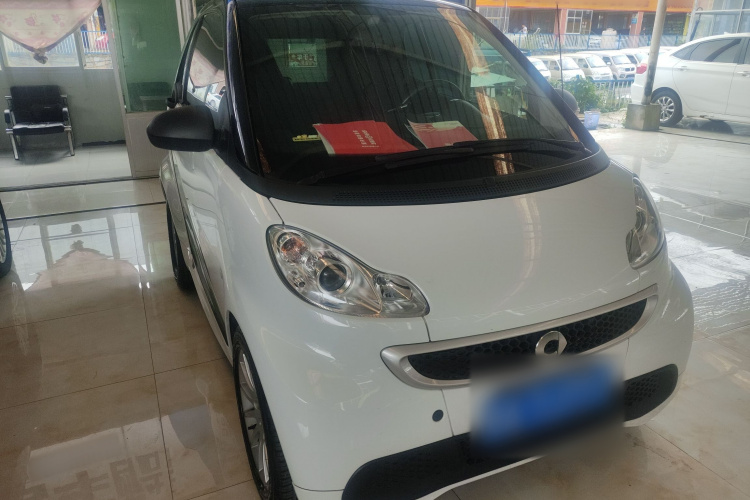 smart fortwo 2012款 1.0 MHD 硬顶舒适版车身外观6002