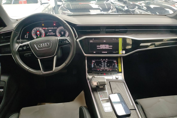 奥迪A6L 2024款 45 TFSI 臻选动感型中控内饰7002