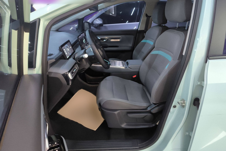 埃安 AION Y 2023款 Younger局部细节19