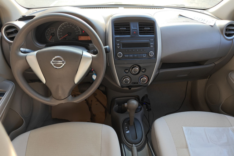 日产 阳光 2015款 1.5XE CVT舒适版中控内饰12