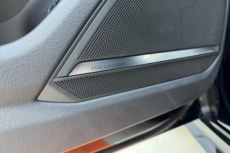 奥迪A7 2023款 55 TFSI quattro 尊享型中控内饰7007