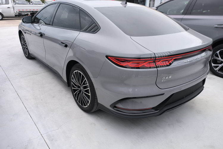 比亚迪 汉 2025款 EV 701KM激光雷达智驾型车身外观4