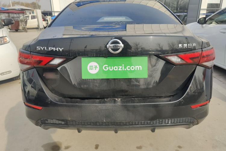 日产 轩逸 2021款 1.6L XL CVT悦享版车身外观6