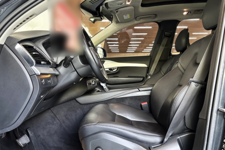 沃尔沃XC90 2018款 T5 智逸版 5座中控内饰7005