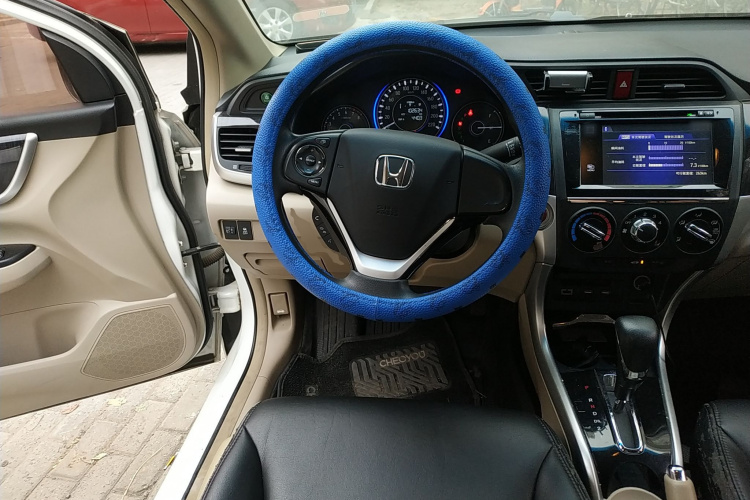 本田 凌派 2013款 1.8L 自动豪华版中控内饰13