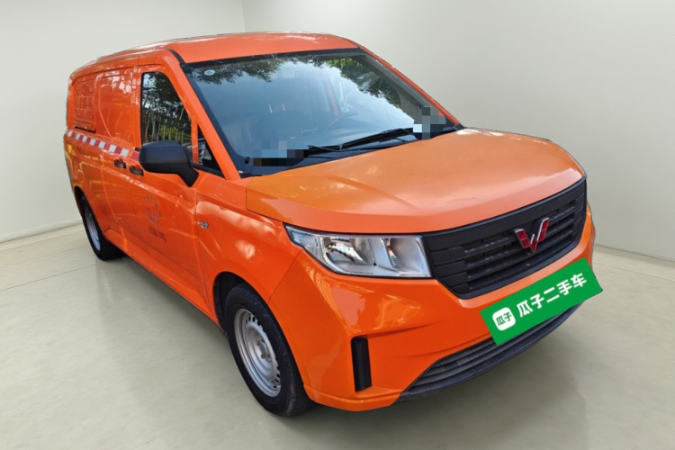 五菱汽车 五菱征程 2021款 1.5T 手动舒适型封窗版车身外观3