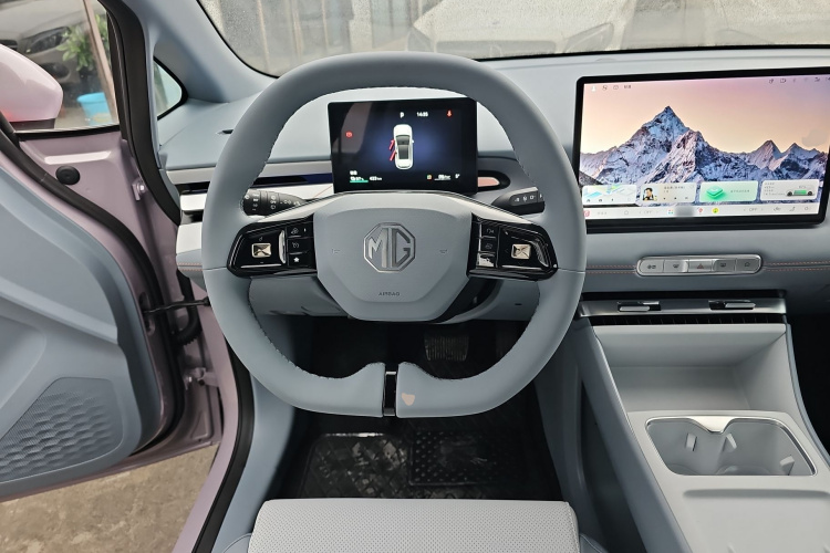 名爵 MG4 EV 2026款 437 自由版中控内饰13