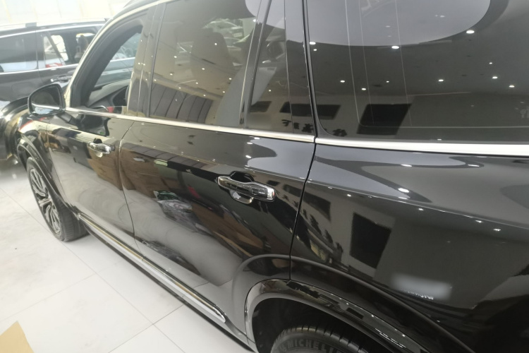 沃尔沃XC90 2023款 B6 智雅豪华版 7座车身外观6003