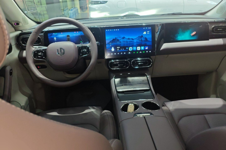 零跑汽车 零跑C11 2023款 增程 285智享版中控内饰7002