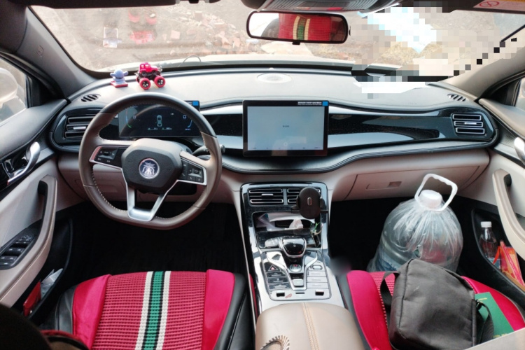 比亚迪 秦PLUS 2024款 荣耀版 DM-i 55KM领先型中控内饰12