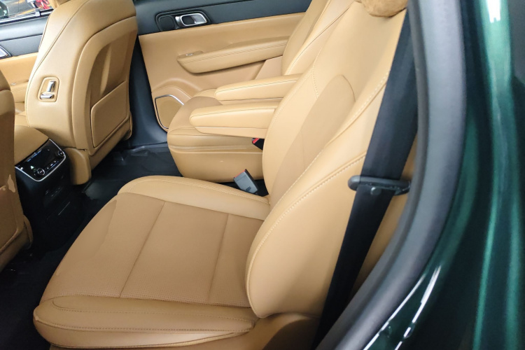 理想汽车 理想ONE 2021款 增程6座版中控内饰21