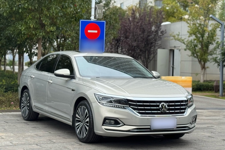 大众 帕萨特 2020款 改款 330TSI 豪华版 国VI车身外观6005