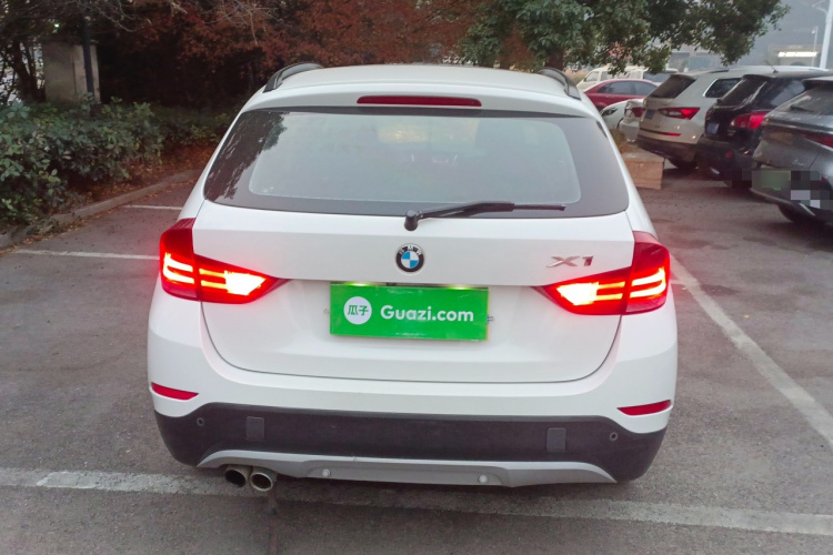 宝马X1 2015款 sDrive18i 时尚晋级版车身外观6