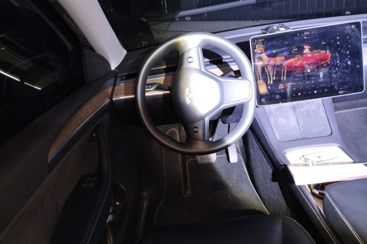 特斯拉 Model Y 2022款 改款 后轮驱动版局部细节13