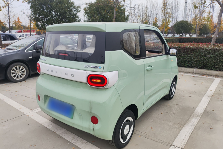 五菱汽车 宏光MINIEV 2024款 第三代 215km 青春版车身外观7