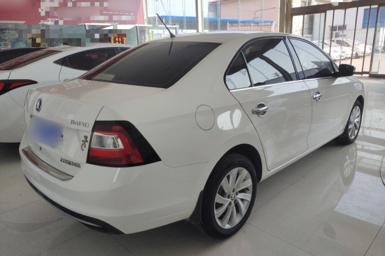 斯柯达 昕锐 2018款 1.6L 自动舒适版车身外观7