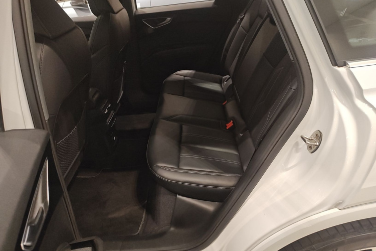 奥迪Q4 e-tron 2024款 40 e-tron 创行版中控内饰21