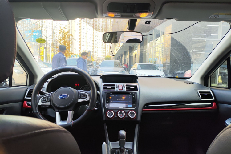 斯巴鲁XV 2017款 2.0i 特装版中控内饰7002