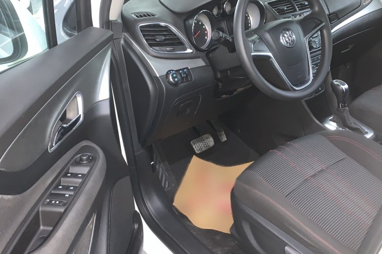 别克 昂科拉 2015款 1.4T 自动两驱都市精英型中控内饰7002