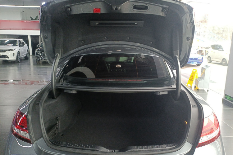奔驰C级(进口) 2021款 C 260 轿跑车局部细节23