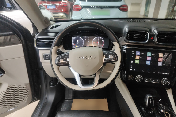 领克02 2018款 1.5T DCT两驱耀Pro版 国V中控内饰13