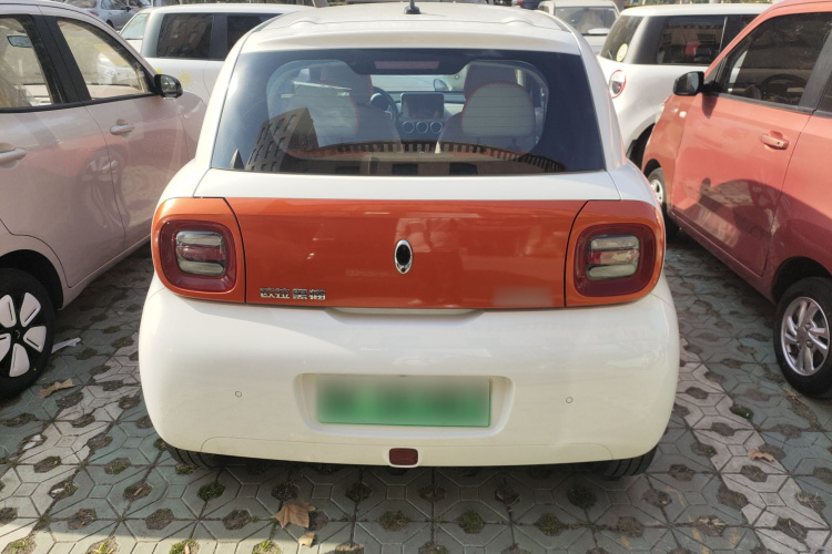 欧拉黑猫 2021款 351km 豪华型车身外观6