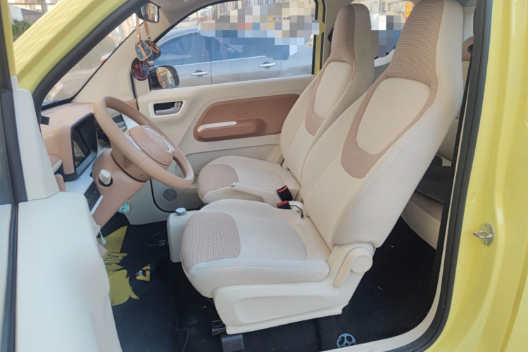 五菱汽车 宏光MINIEV 2024款 第三代 215km 青春版中控内饰19