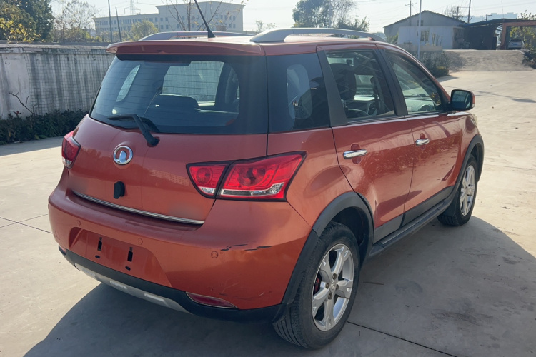 长城M4 2012款 1.5L 手动豪华型车身外观6005