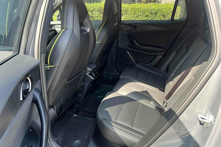 领克06 2023款 Remix 1.5T 劲Halo中控内饰7008