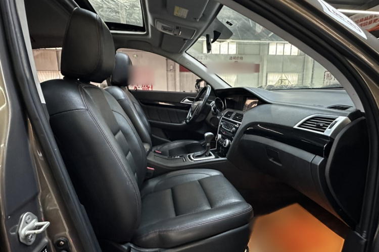 猎豹汽车 猎豹CS10 2017款 2.0T 自动都市型中控内饰7005