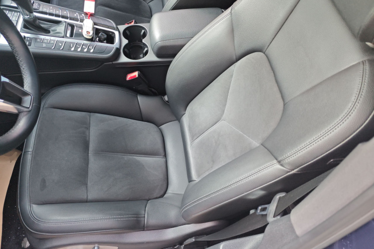 保时捷 2018款 Macan 2.0T中控内饰19