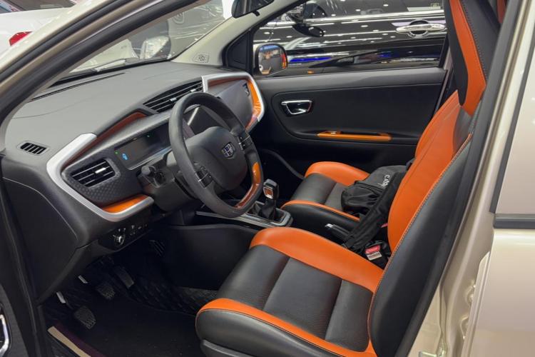 吉利汽车 远景X1 2017款 1.3L 手动疯活版中控内饰7003