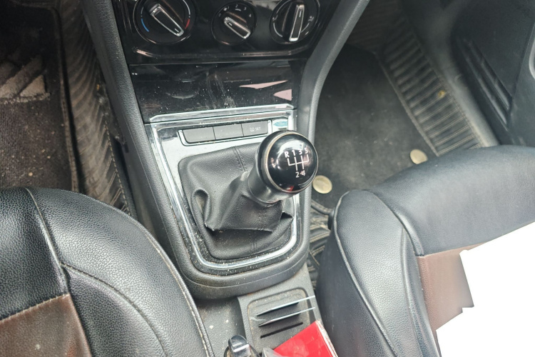 大众 宝来 2017款 1.6L 手动舒适型局部细节18