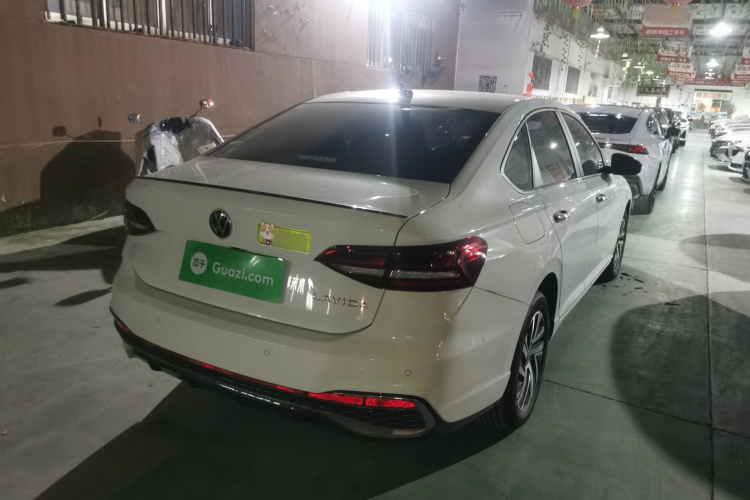 大众 朗逸 2024款 300TSI DSG星空满逸版车身外观7