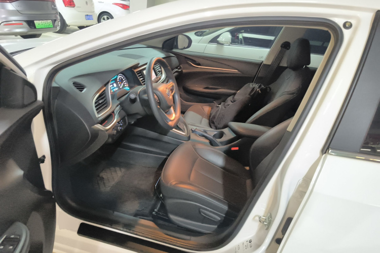 别克 英朗 2021款 改款 1.3T 自动轻混动精英型中控内饰19