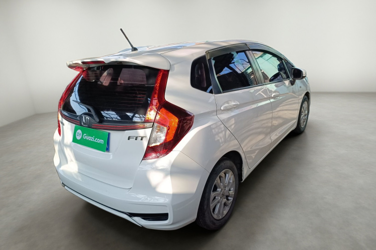 本田 飞度 2018款 1.5L CVT舒适天窗版车身外观7